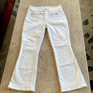 Perfect for summer! White crop flares from White House black market